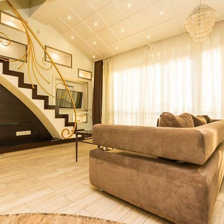 Ferienwohnung Wonderful Penthouse In Centr Of Kischinau Exterior foto
